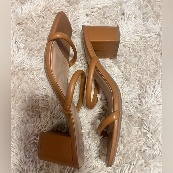 A New Day Tan Short block heel/sandal Women’s Sz 10 - Picture 5 of 5